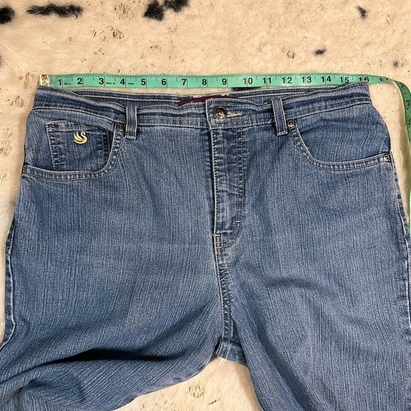 Gloria Vanderbilt Women’s Medium Wash Amanda Stretch Denim Jeans Size - Picture 4 of 7